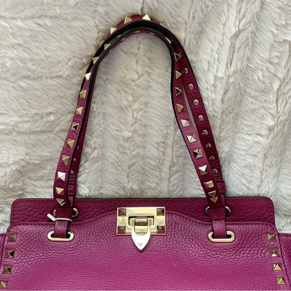 VALENTINO GARAVANI Rockstud Small GRAINY CALF SKIN Tote in MAGENTA - Picture 6 of 16